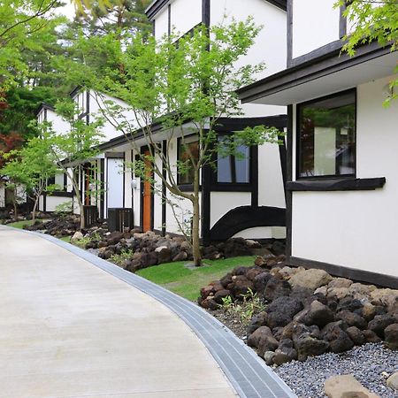 Glamping Villa Hanz Kawaguchiko Fujikawaguchiko Bagian luar foto