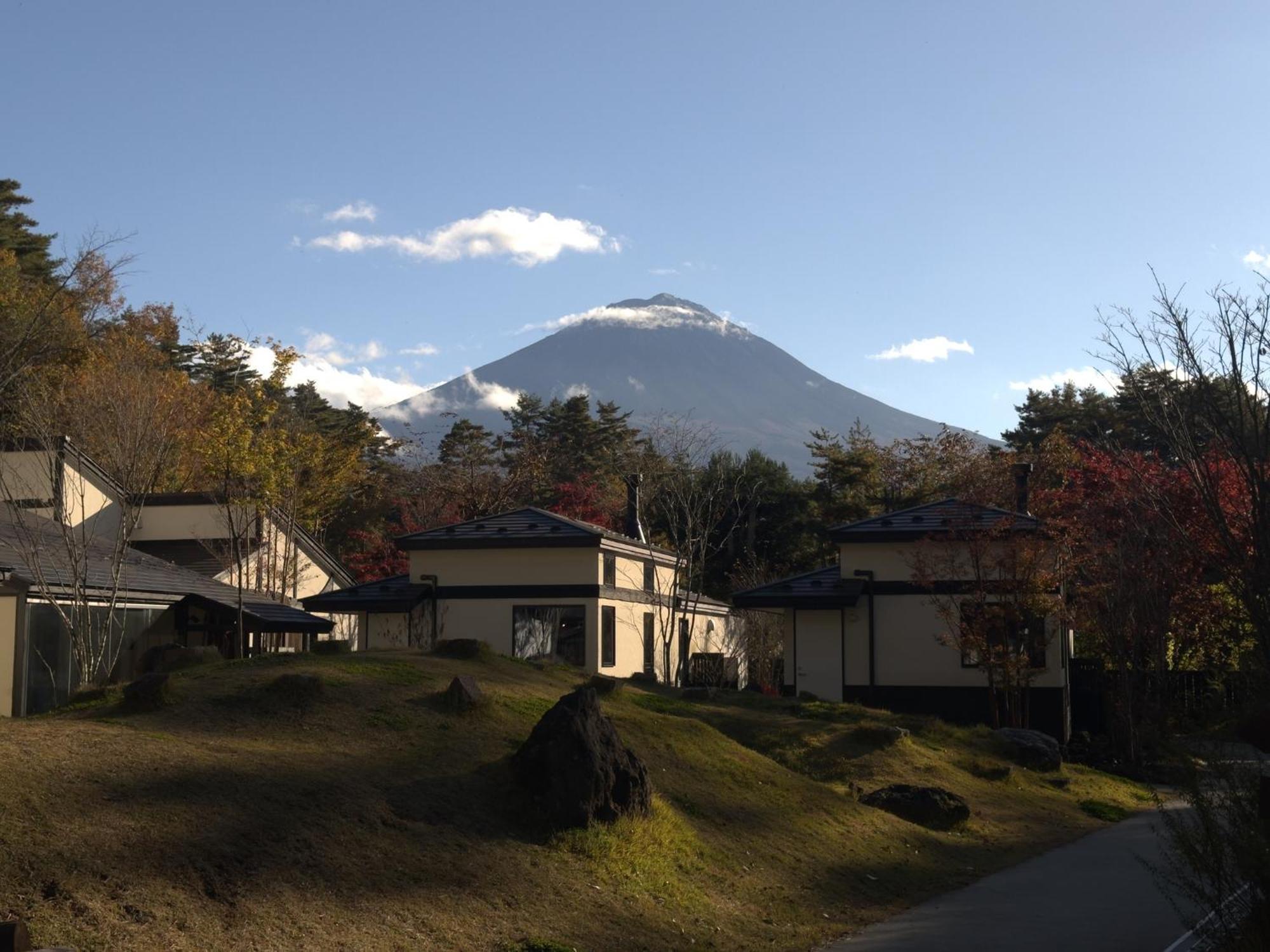 Glamping Villa Hanz Kawaguchiko Fujikawaguchiko Bagian luar foto