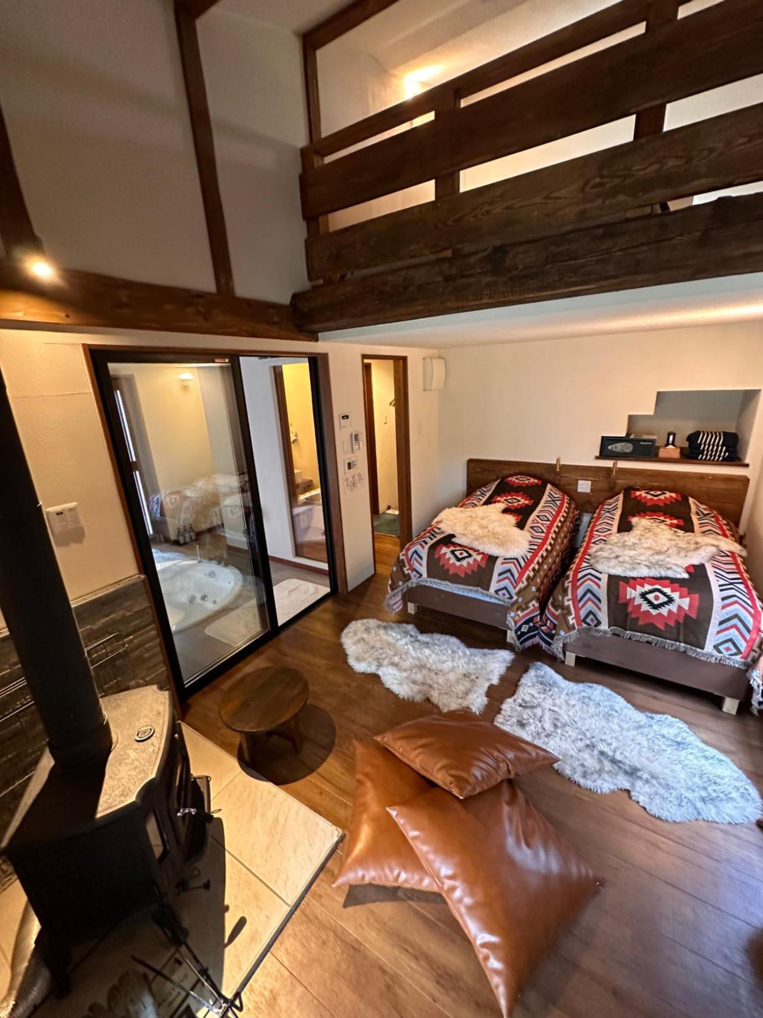 Glamping Villa Hanz Kawaguchiko Fujikawaguchiko Bagian luar foto